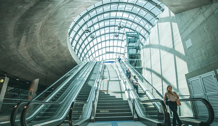 VR解決方案供應(yīng)商:多維度打造沉浸式體驗 圖片1.jpg